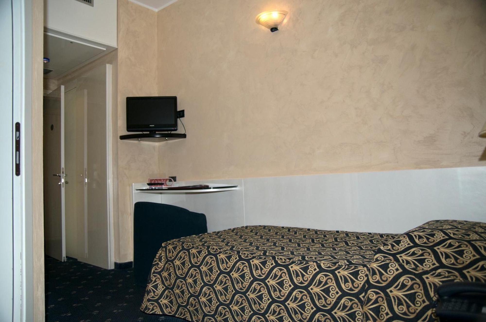 Hotel Continental Turin Exterior photo