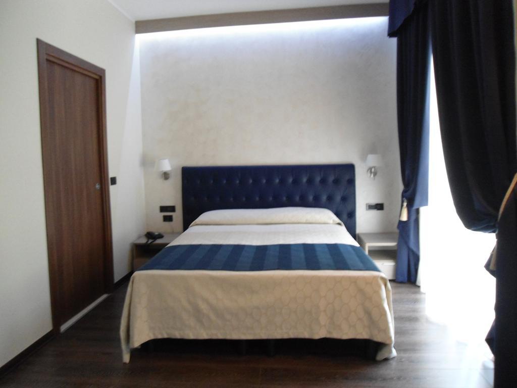 Hotel Continental Turin Exterior photo